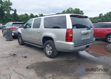 2014 Chevrolet Suburban 1500 Lt из США, поврежденный, VIN 1GNSKJE70ER215516